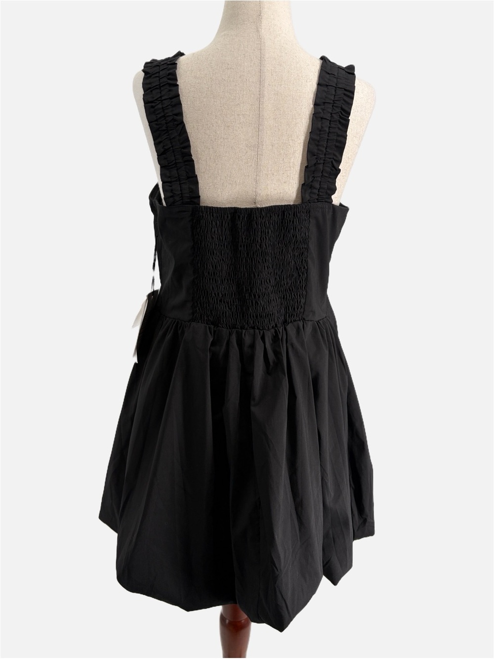 Grand Street Studios Bubble Hem Mini Dress Black Smocked Back NWT Medium - Picture 4 of 9